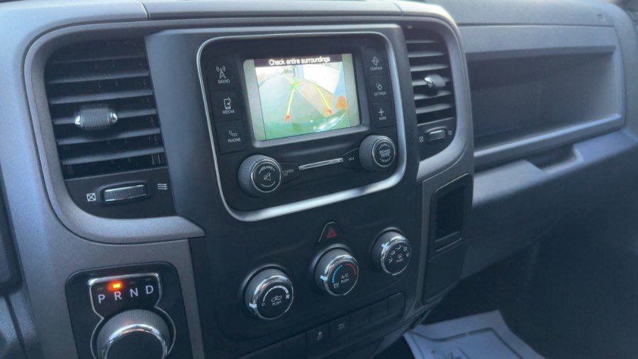 Used 2015 RAM 1500 Express AWD/4WD image 16