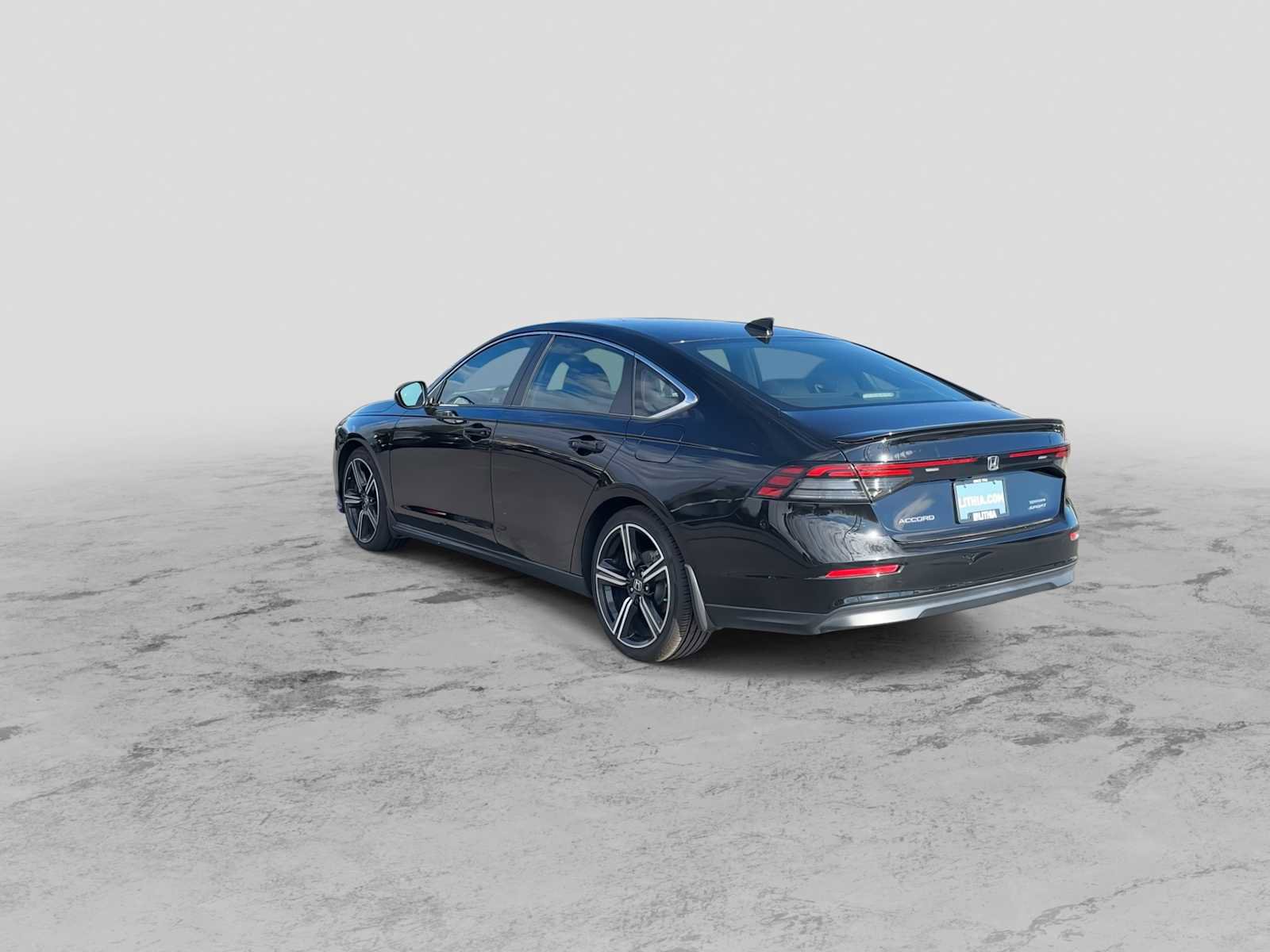 Used 2023 Honda Accord Sport image 6