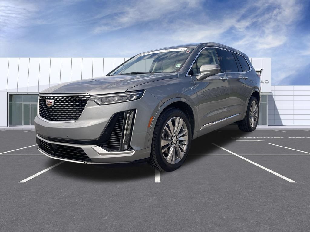 Used 2023 Cadillac XT6 Premium Luxury w/ Technology Package AWD/4WD image 4