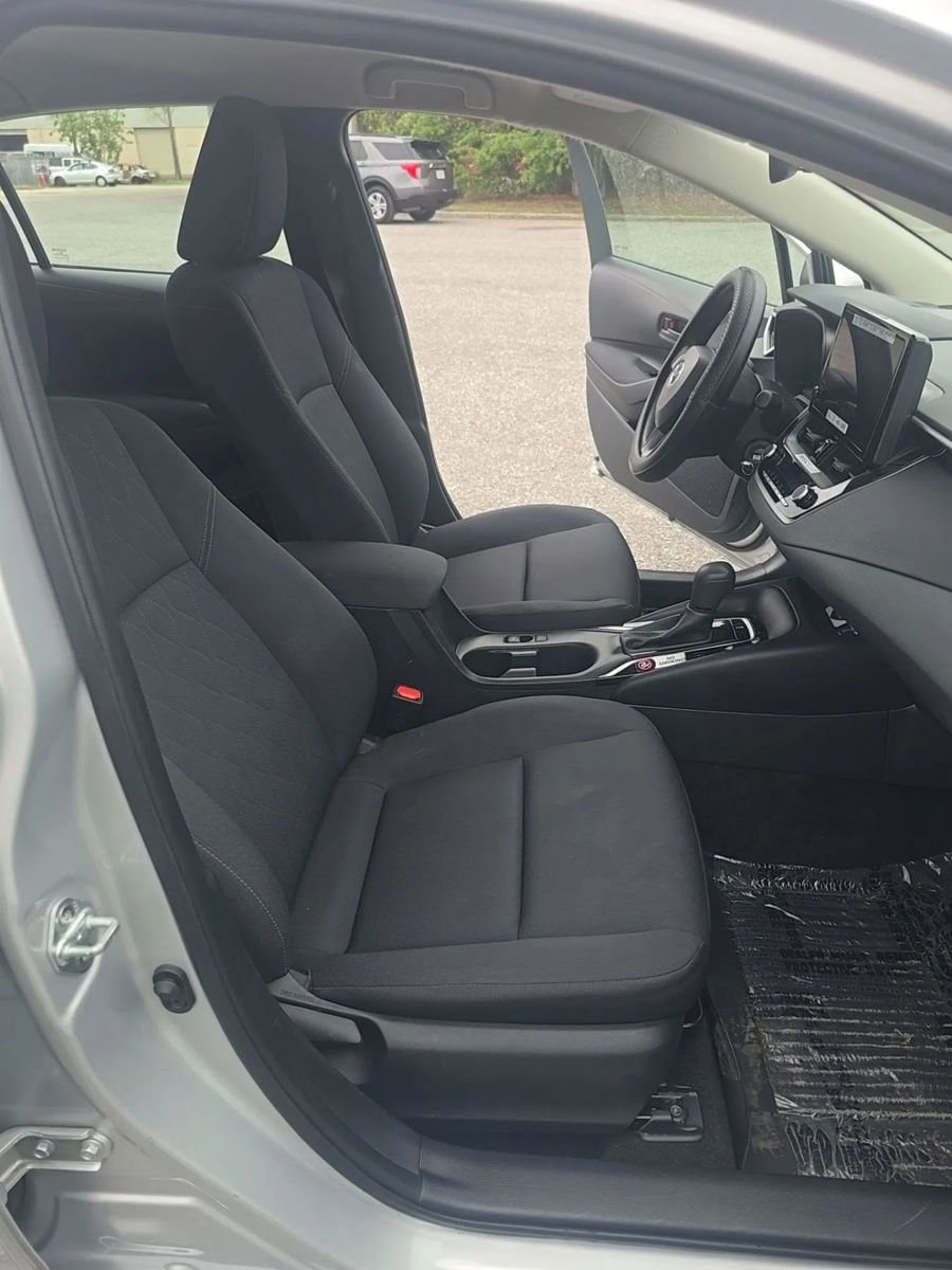 Used 2024 Toyota Corolla LE FWD image 16