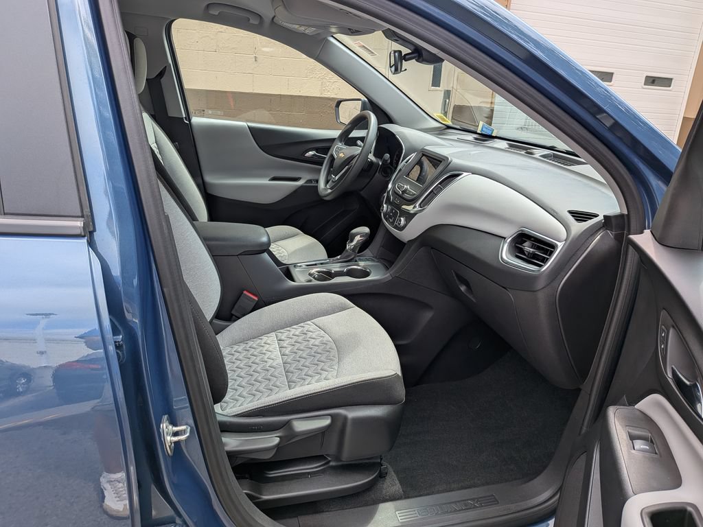 Used 2024 Chevrolet Equinox LS w/ LPO, Floor Liner Package AWD/4WD image 33