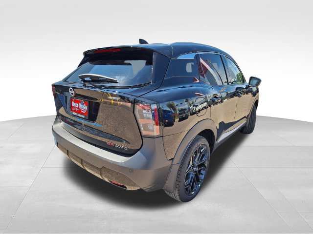New 2026 Nissan Kicks SR AWD/4WD image 7