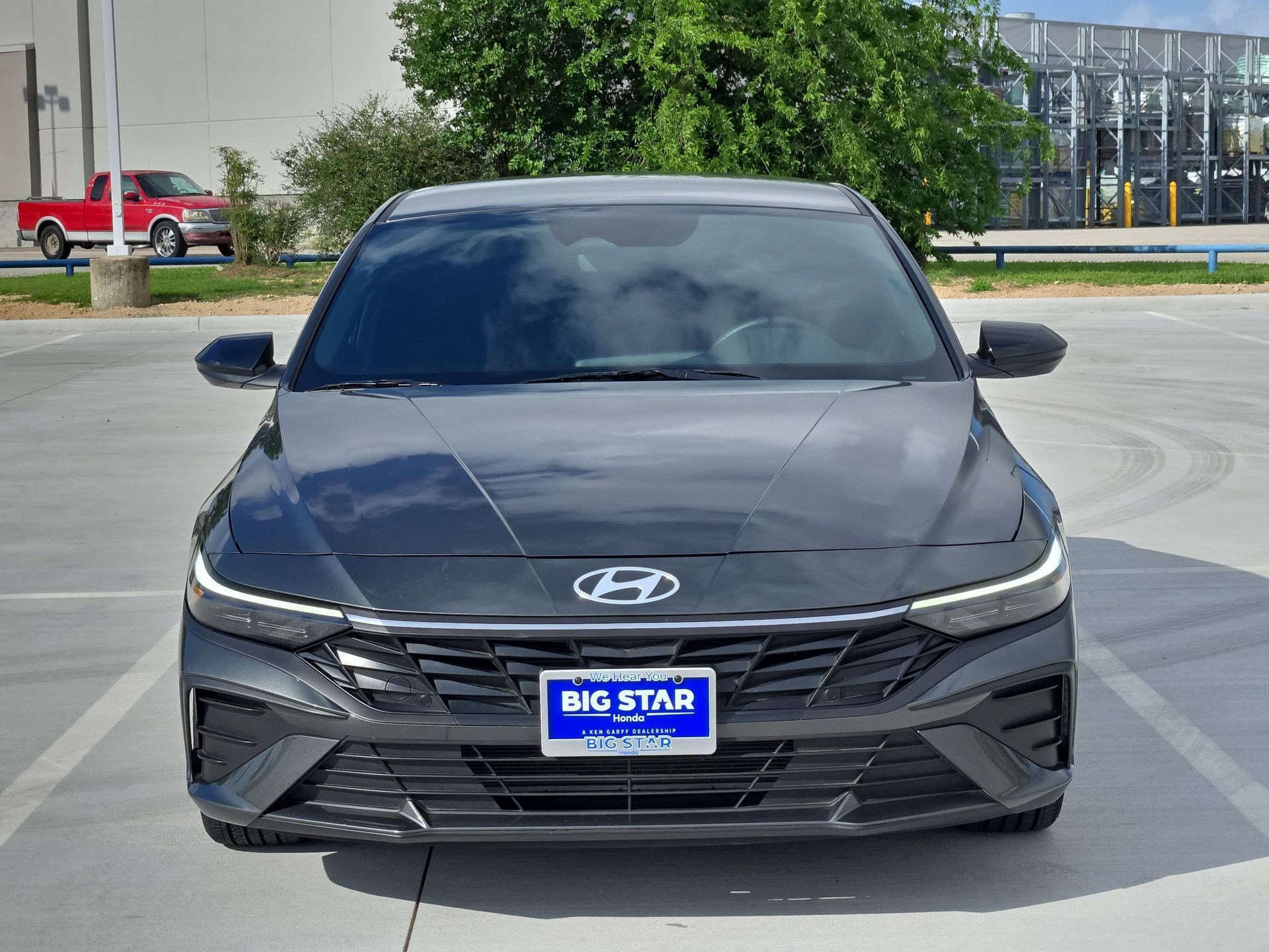 Used 2025 Hyundai Elantra Sport image 10