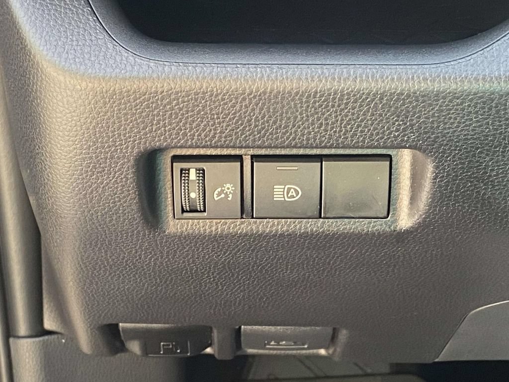 Used 2025 Toyota RAV4 LE FWD image 26