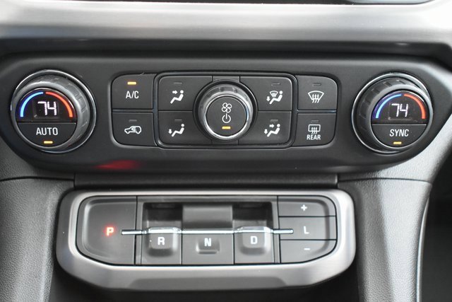 Used 2020 GMC Acadia AT4 image 29