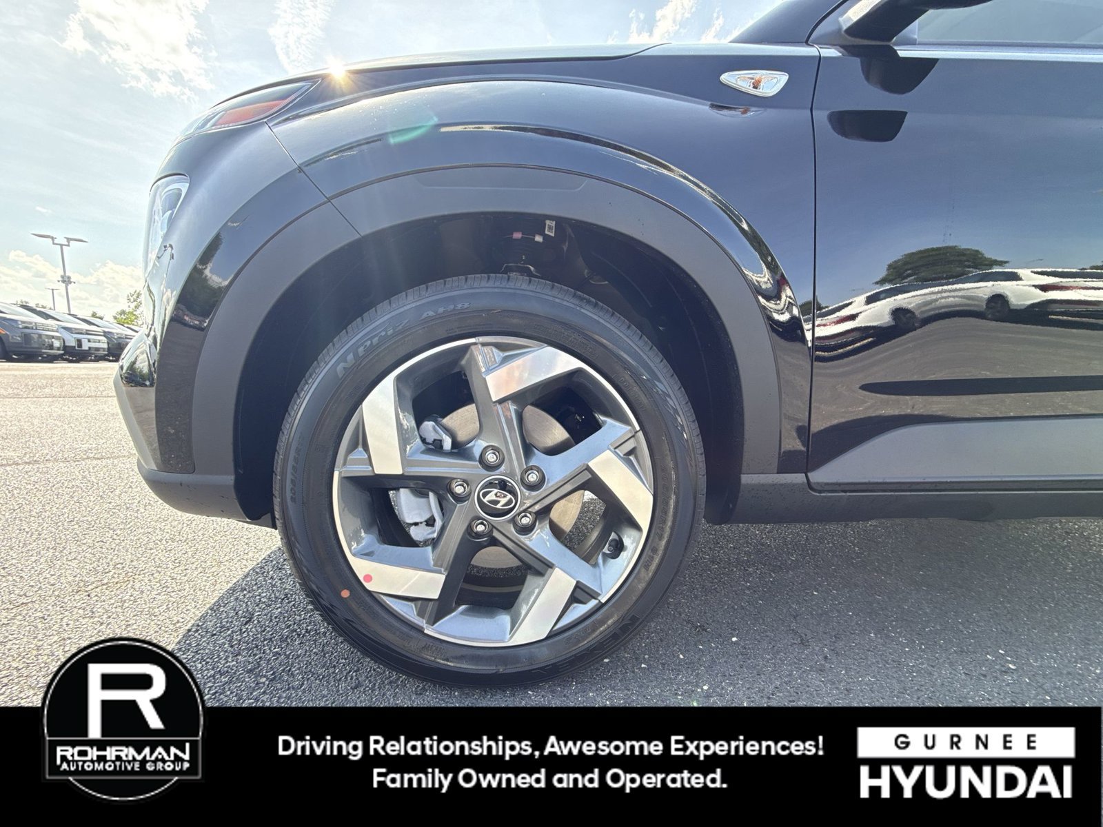Used 2026 Hyundai Venue SEL FWD image 12