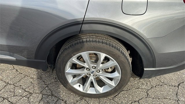 Certified 2023 Ford Explorer Platinum w/ Class IV Trailer Tow Package image 28