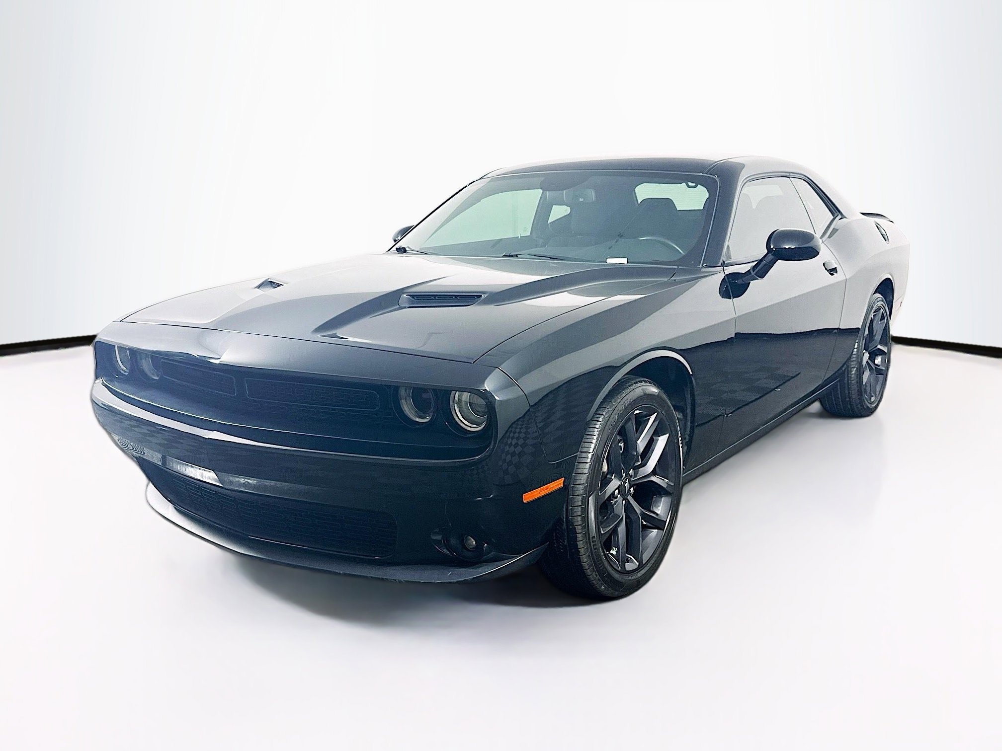 Used 2022 Dodge Challenger SXT w/ Blacktop Package image 3