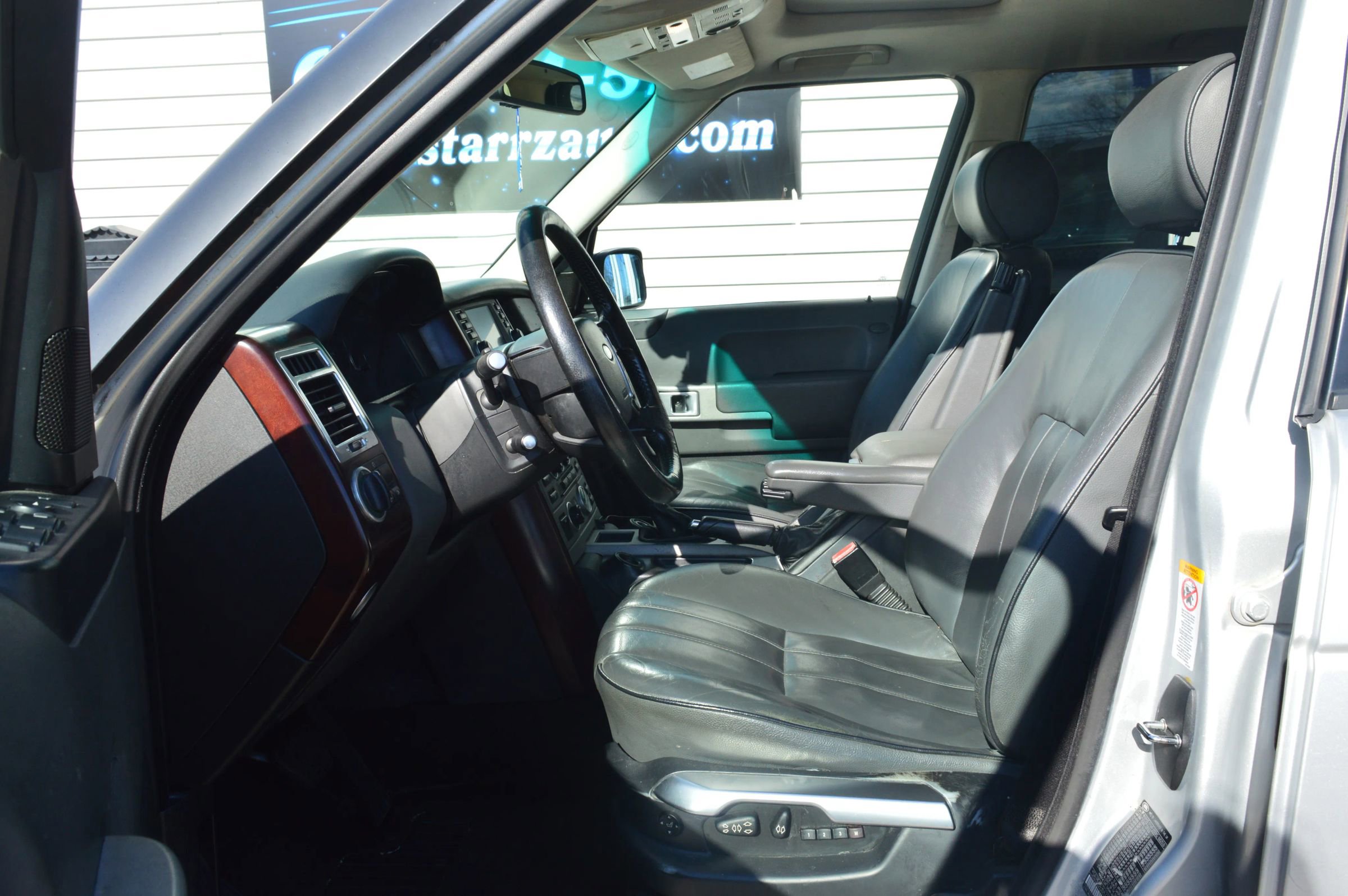 Used 2006 Land Rover Range Rover HSE image 10
