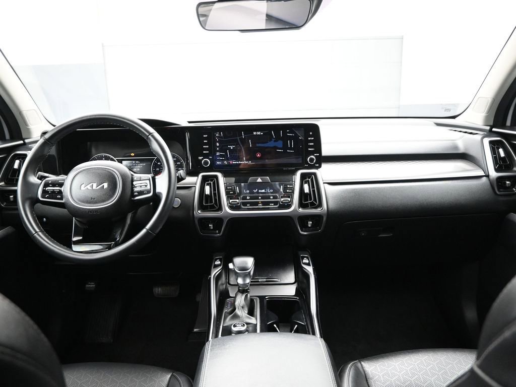 Used 2023 Kia Sorento S w/ Panoramic Sunroof Package image 26