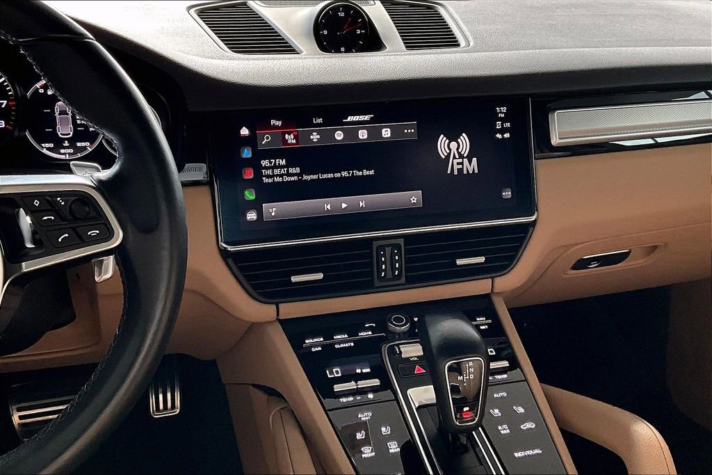 Used 2023 Porsche Cayenne S Platinum image 3