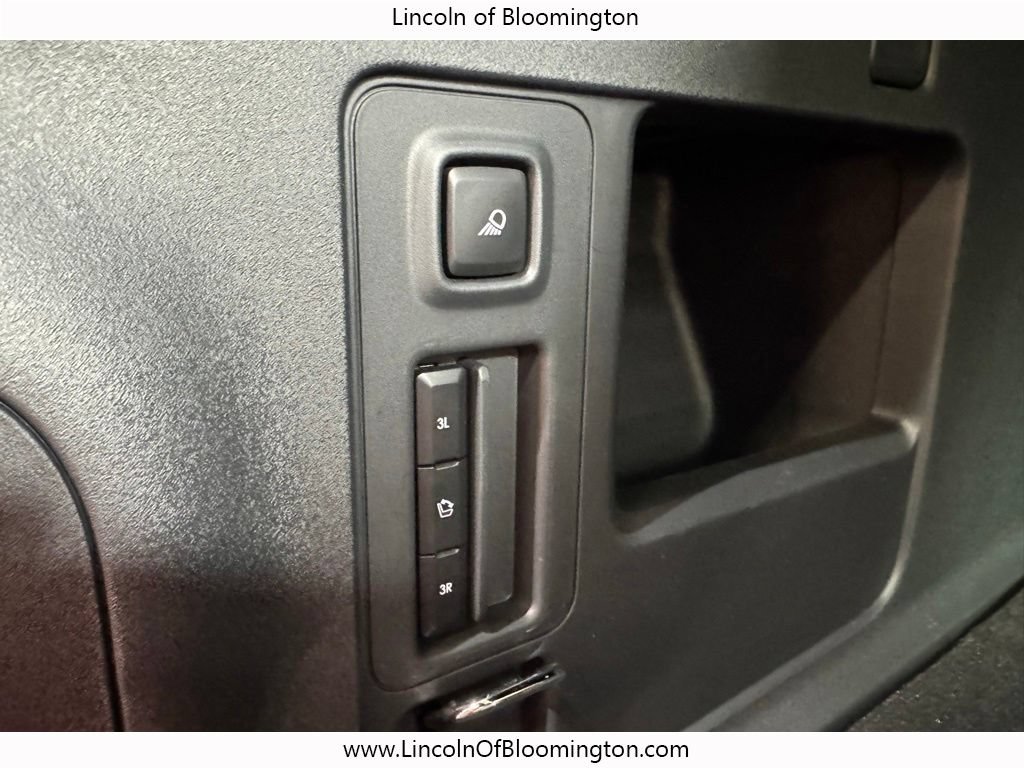 New 2025 Lincoln Navigator L Black Label AWD/4WD image 32