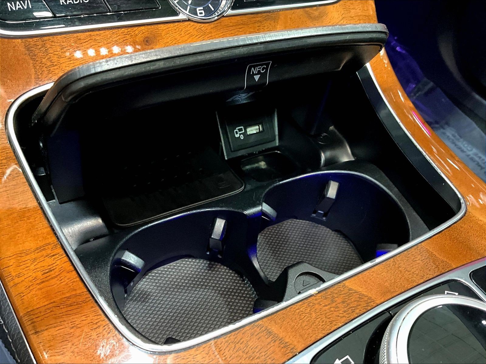 Used 2019 Mercedes-Benz E 450 4MATIC Sedan w/ Premium Package image 16