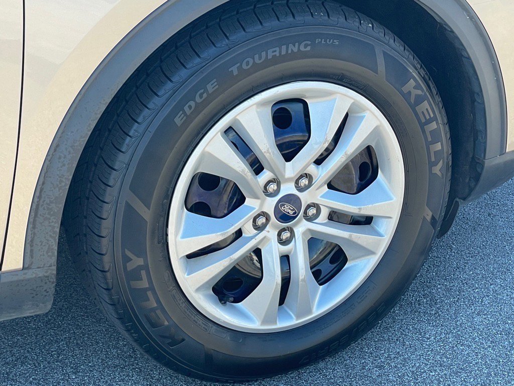 Certified 2021 Ford Escape S image 10