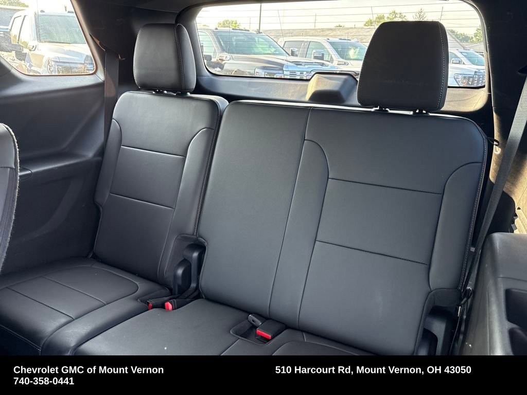 Used 2023 Chevrolet Traverse LT w/ LPO, Floor Liner Package image 31
