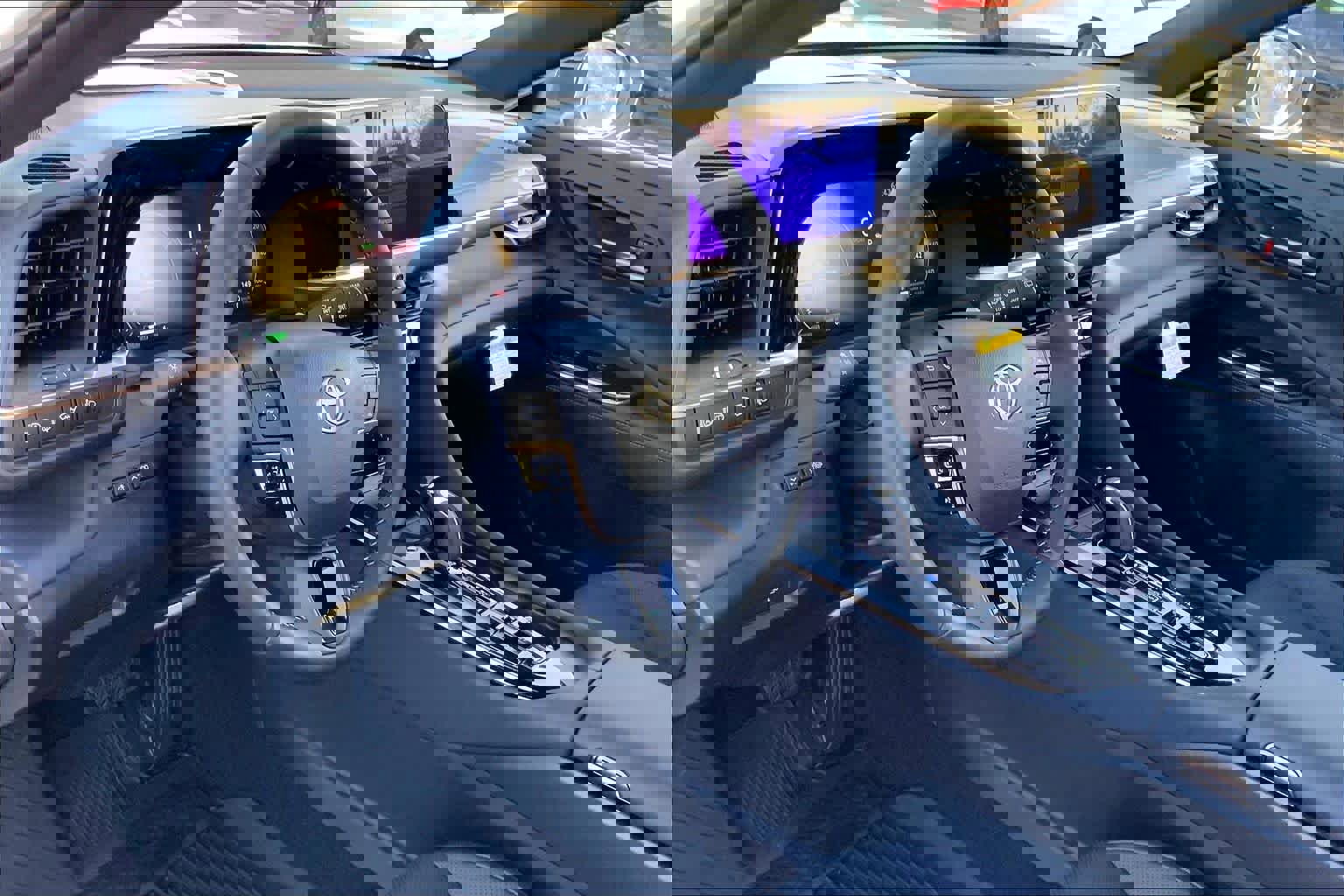 New 2026 Toyota Crown Signia image 8