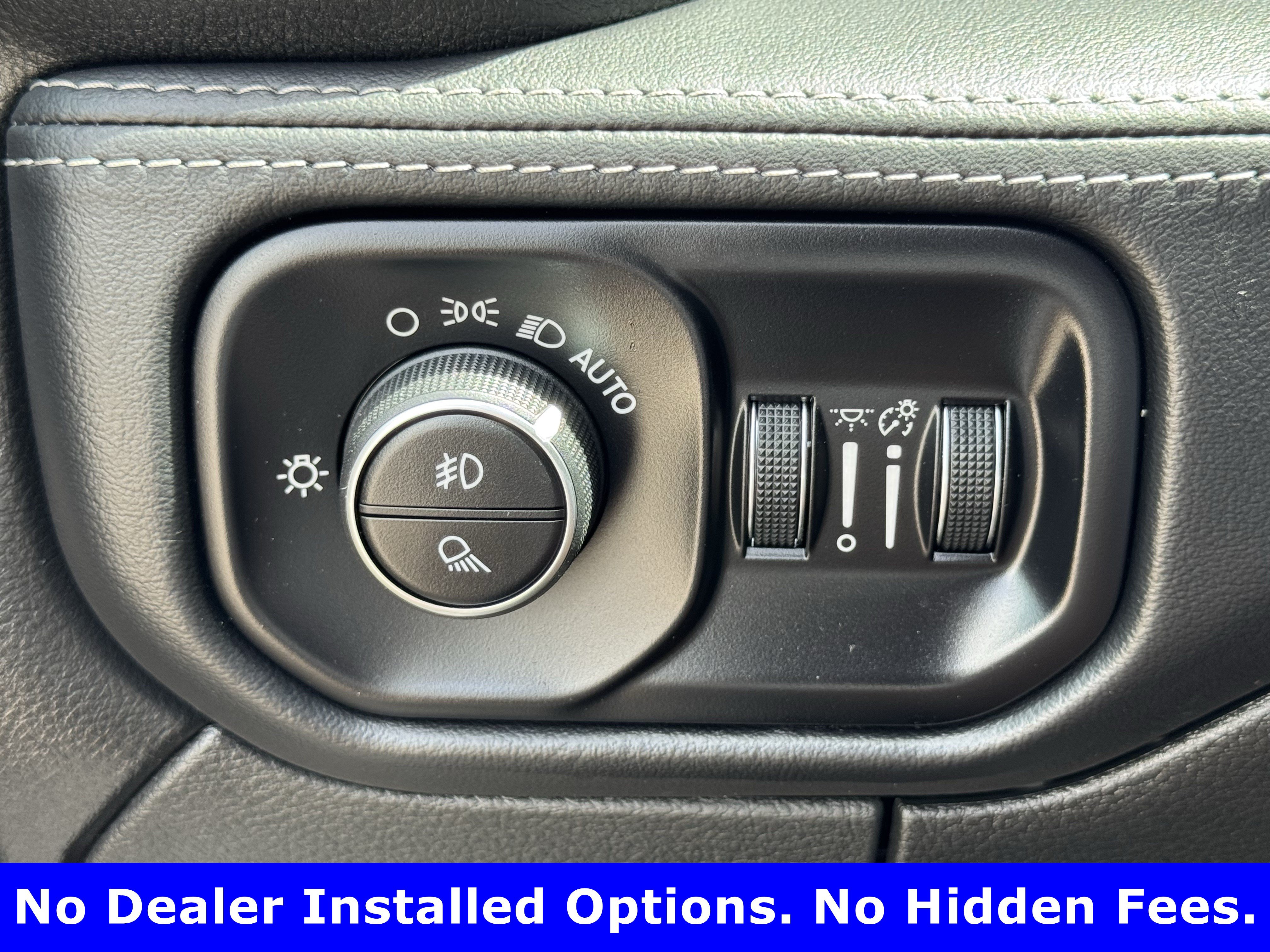 Used 2025 RAM 2500 Limited AWD/4WD image 21