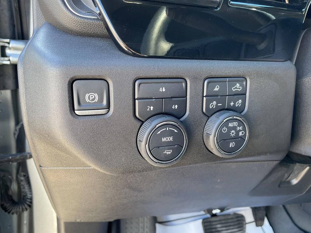 Used 2025 Chevrolet Silverado 2500 LT w/ Texas Edition image 19