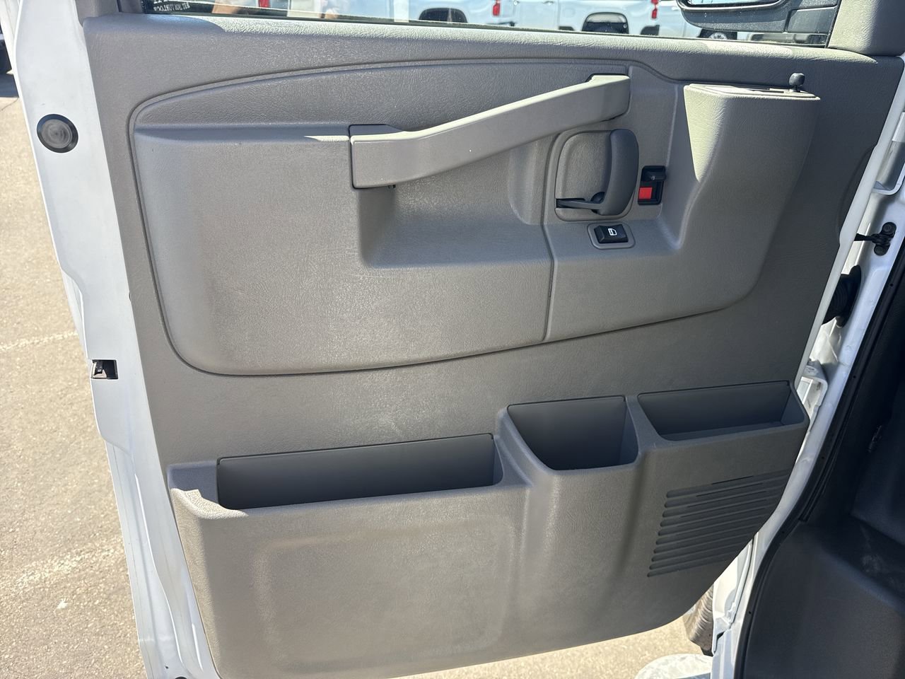 Used 2024 Chevrolet Express 2500 w/ Driver Convenience Package image 18