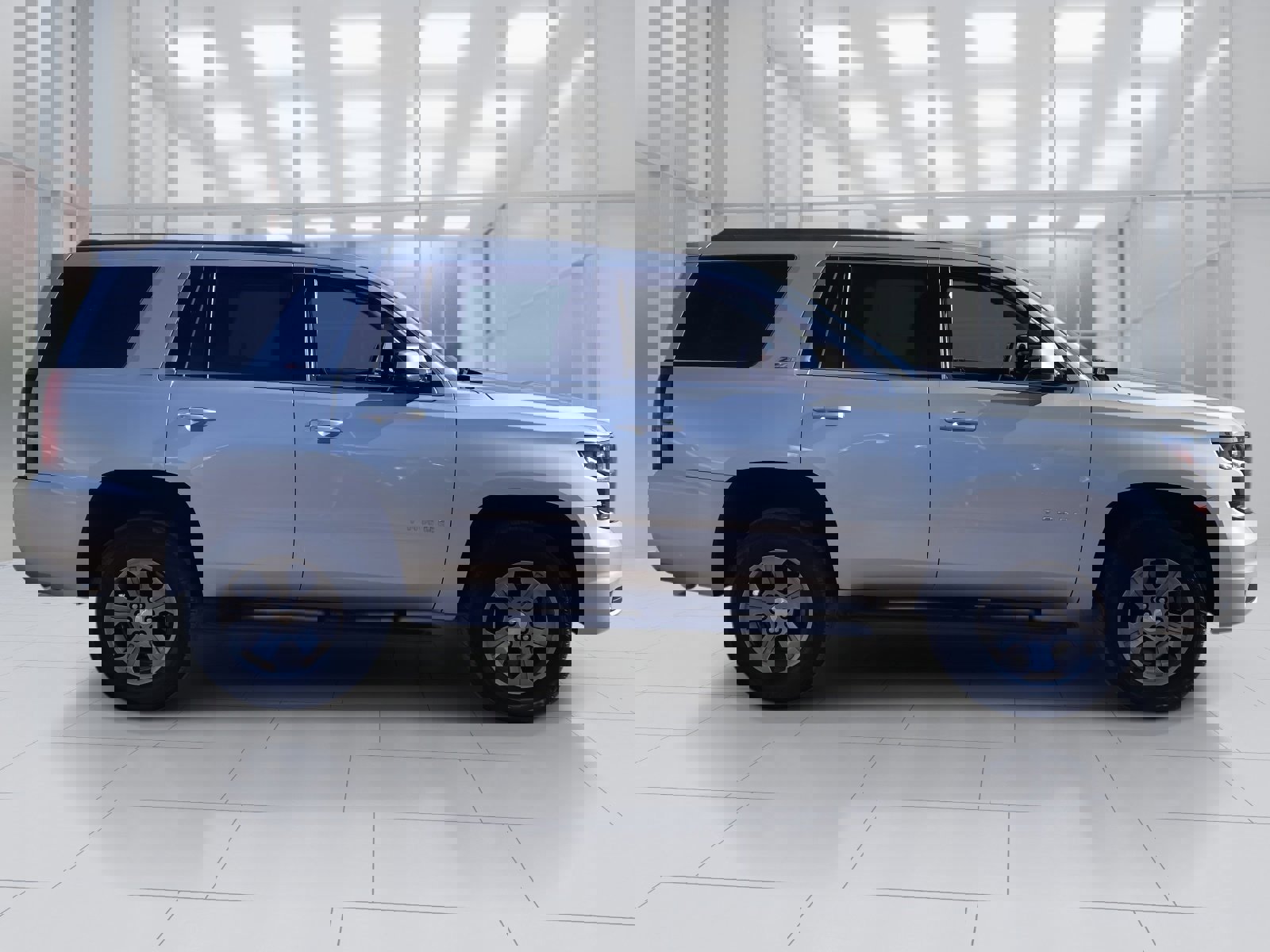 Used 2019 Chevrolet Tahoe LT w/ Luxury Package image 7