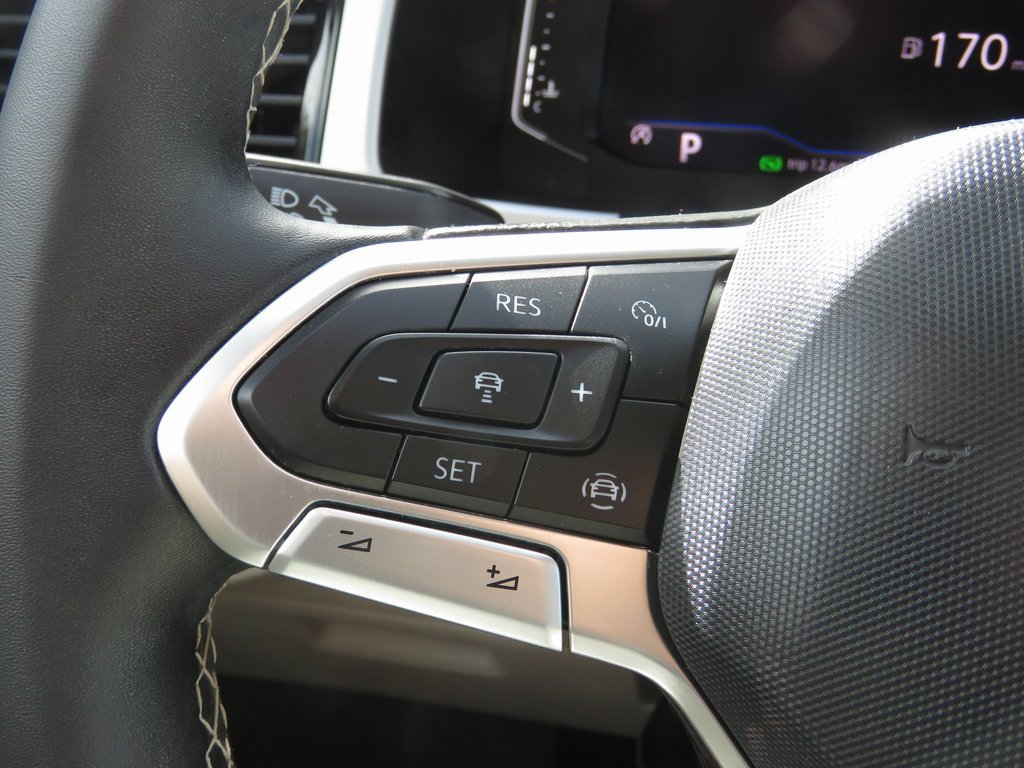 Used 2022 Volkswagen Atlas SE w/ Black Wheel Package image 24