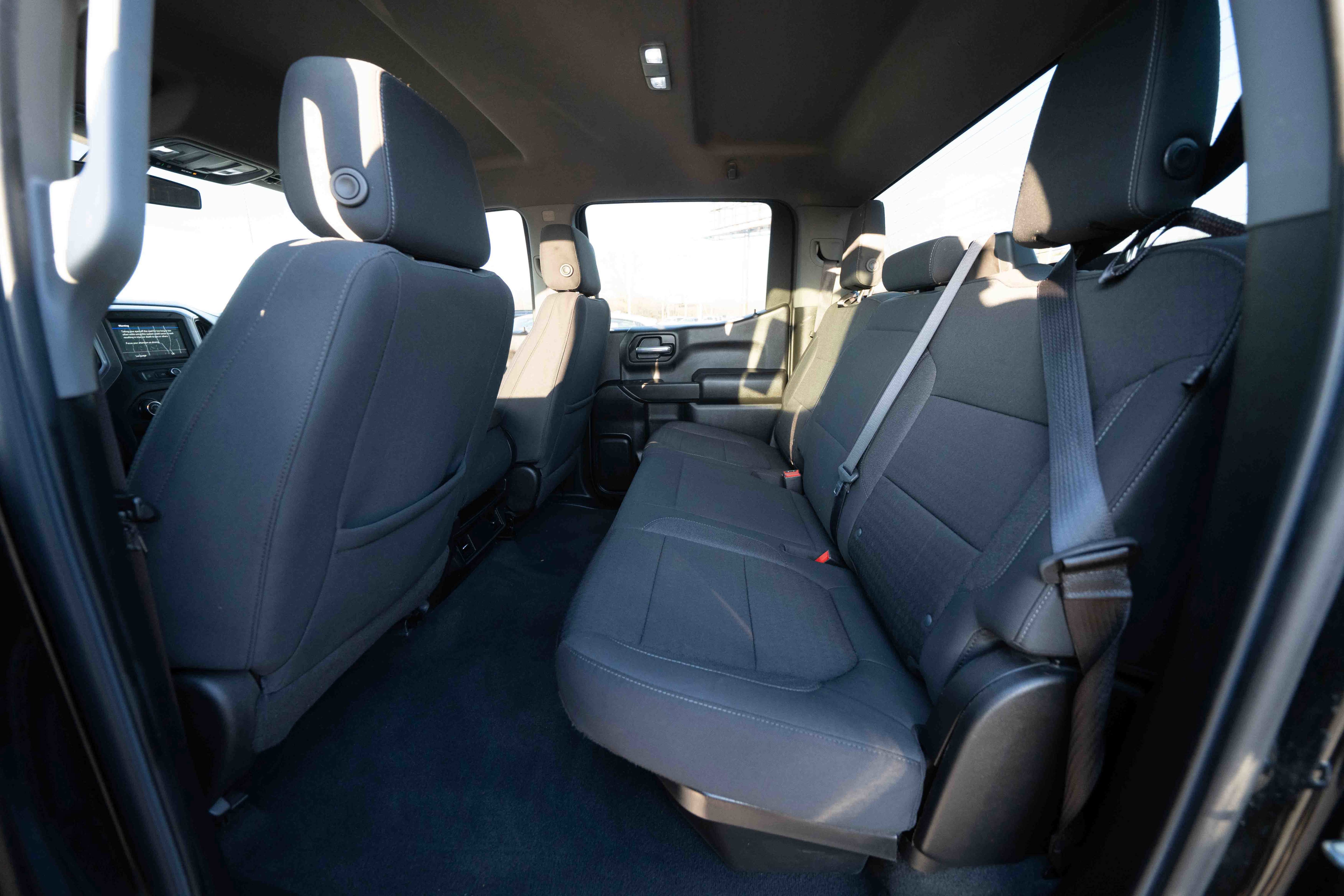 Used 2022 Chevrolet Silverado 1500 Custom image 23