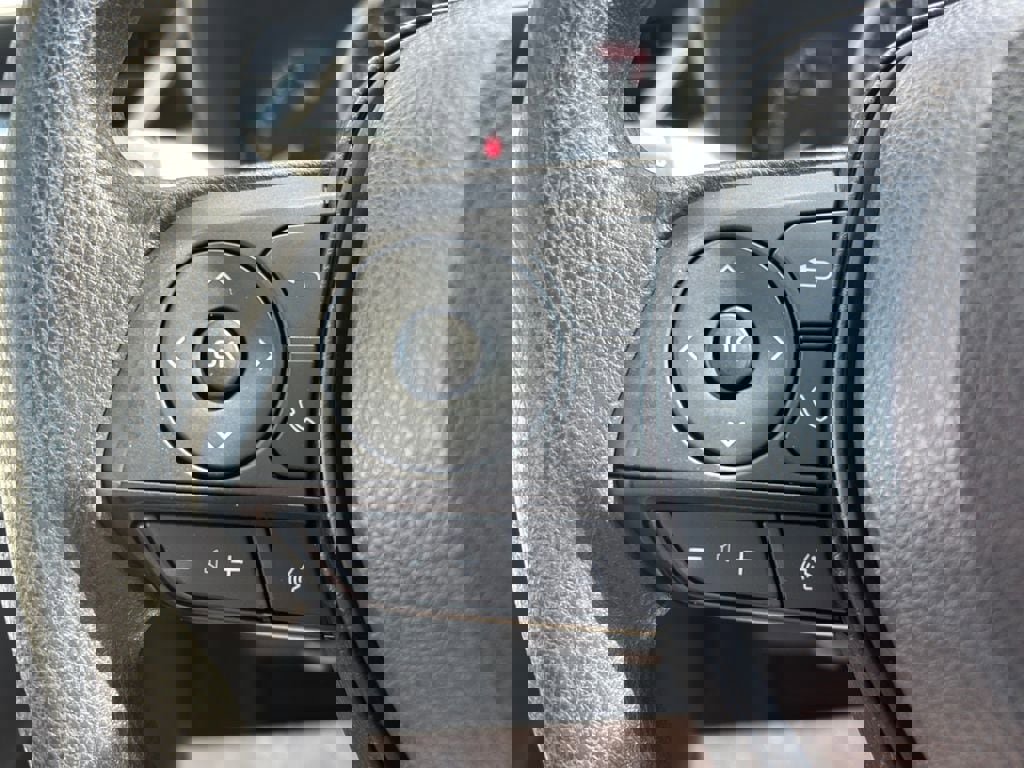 Used 2022 Toyota Corolla LE image 16
