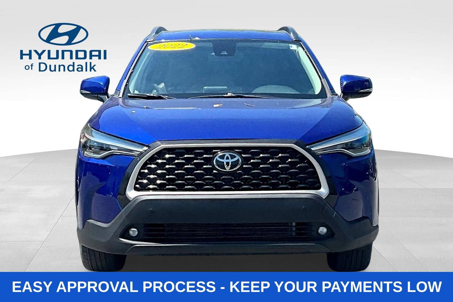 Used 2022 Toyota Corolla Cross XLE w/ Convenience Package FWD image 2