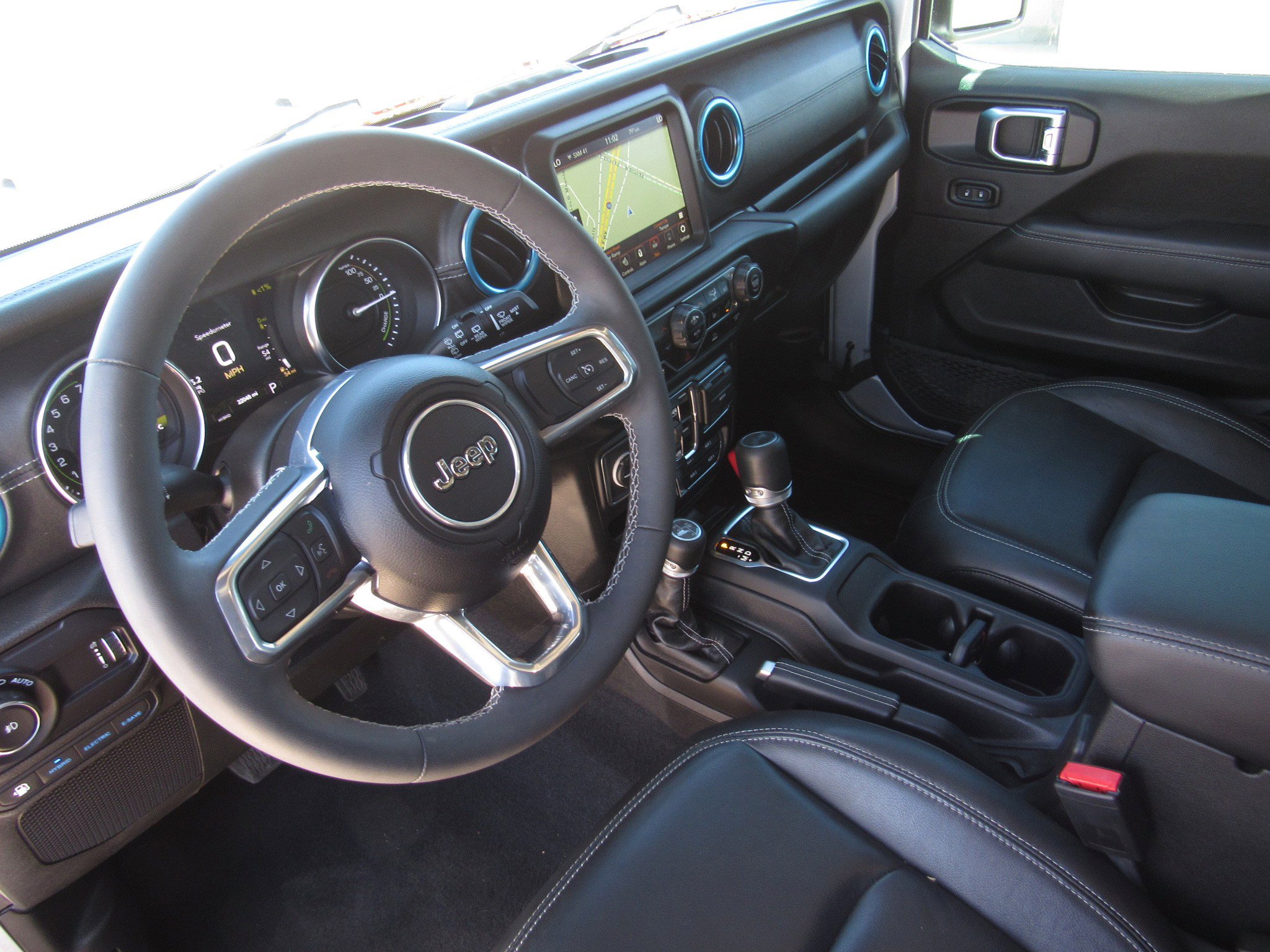 Used 2023 Jeep Wrangler Sahara w/ Cold Weather Group image 15
