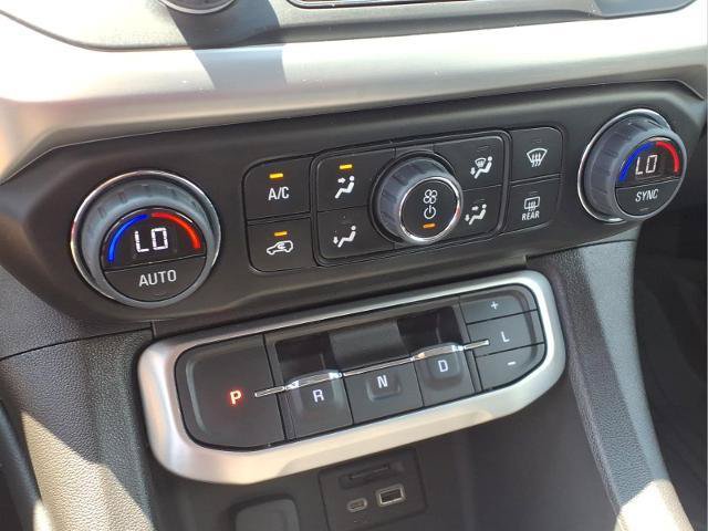 Used 2023 GMC Acadia SLT w/ Elevation Edition FWD image 15