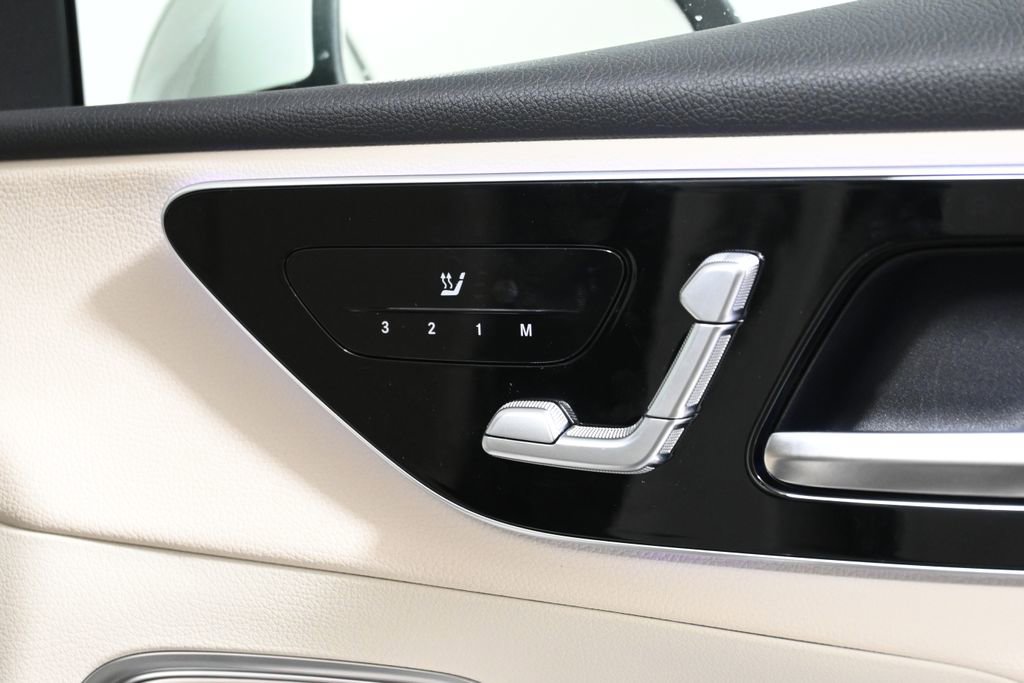 Certified 2025 Mercedes-Benz GLC 300 4MATIC image 27