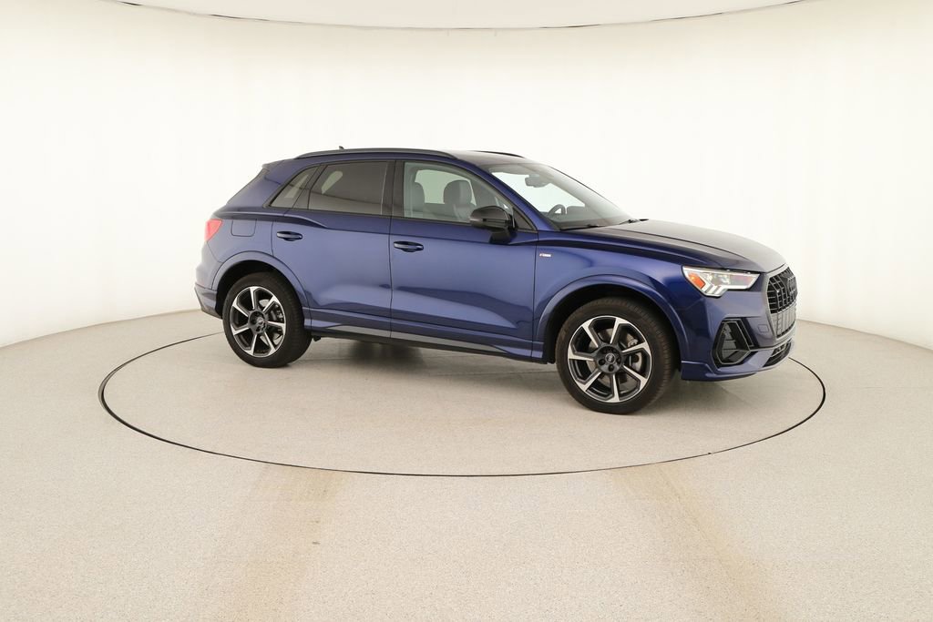 Certified 2025 Audi Q3 2.0T Premium Plus w/ Premium Plus Package AWD/4WD image 9