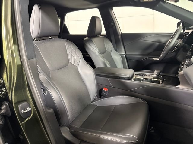 Used 2025 Lexus RX 350 Premium w/ Accessory Package (Z1) image 12