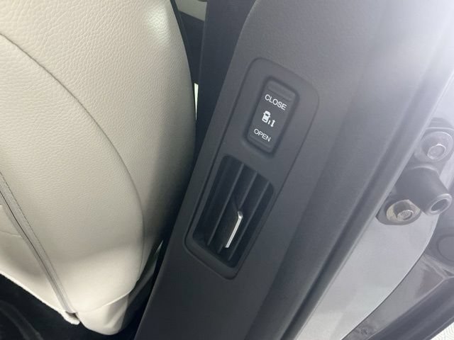 New 2027 Honda Odyssey Touring image 11