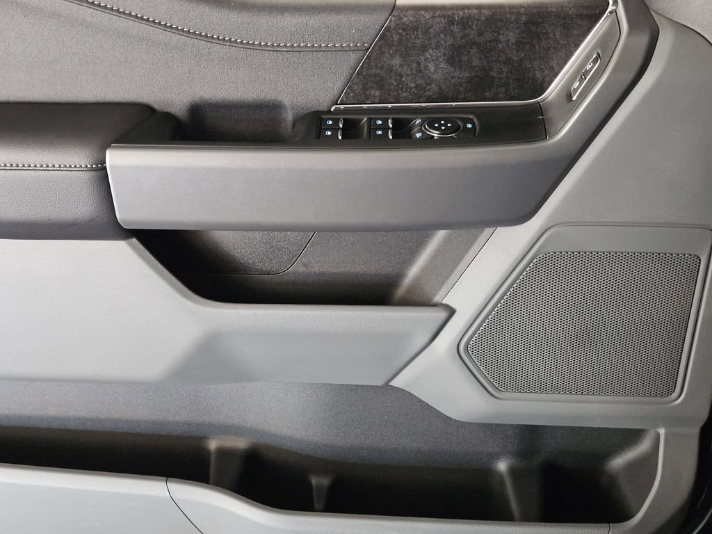 New 2025 Ford F150 Lightning XLT image 32