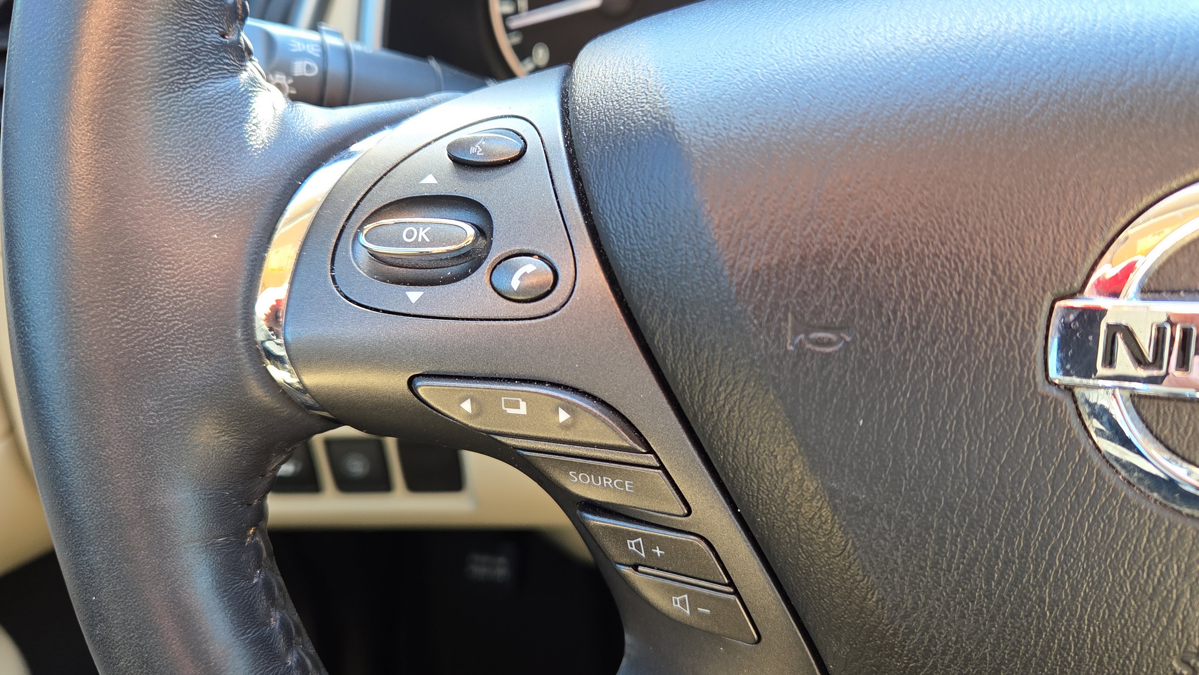 Used 2020 Nissan Murano Platinum image 32