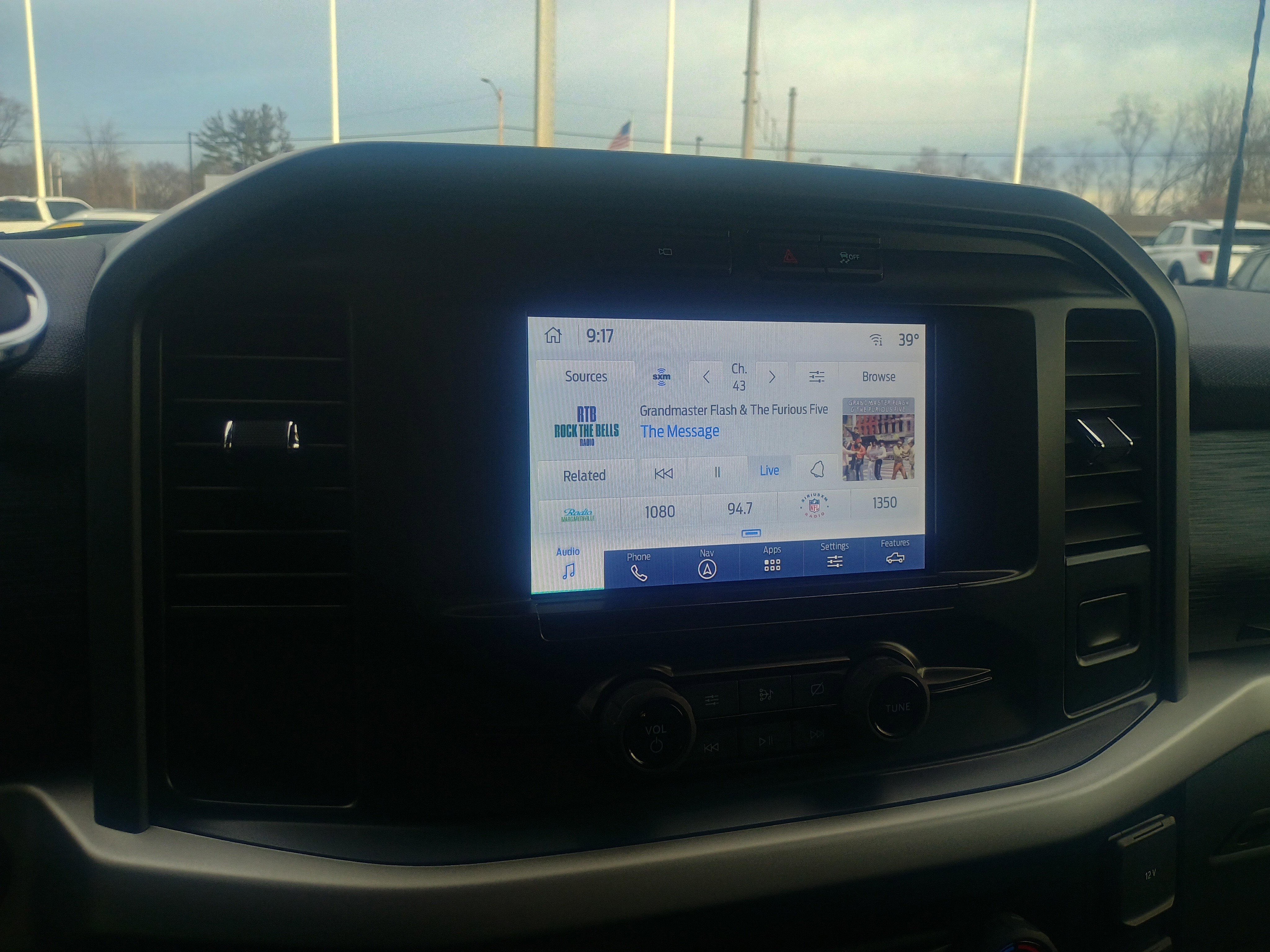 Used 2021 Ford F150 XLT image 25