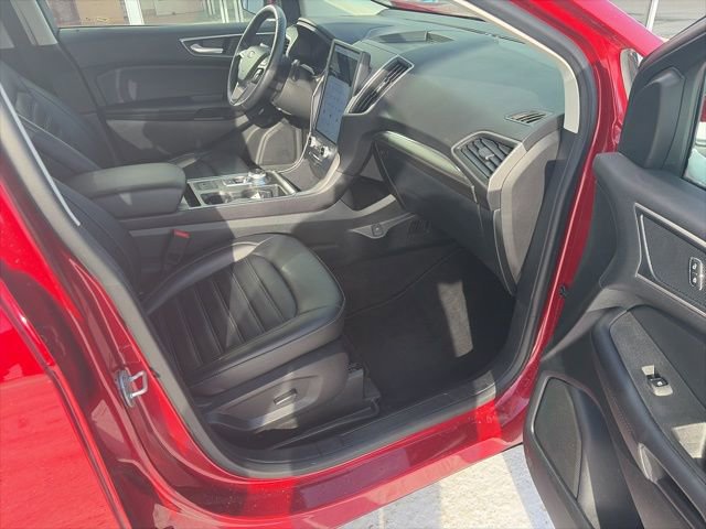 Used 2022 Ford Edge SEL w/ Convenience Package image 11