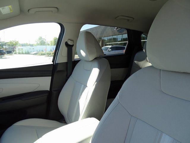 New 2026 Hyundai Tucson SEL image 13