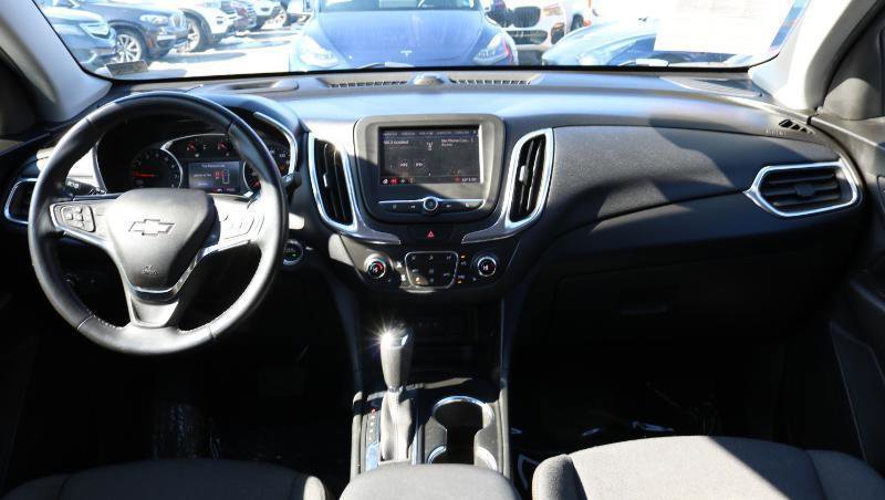 Used 2020 Chevrolet Equinox LT w/ Driver Convenience Package image 16