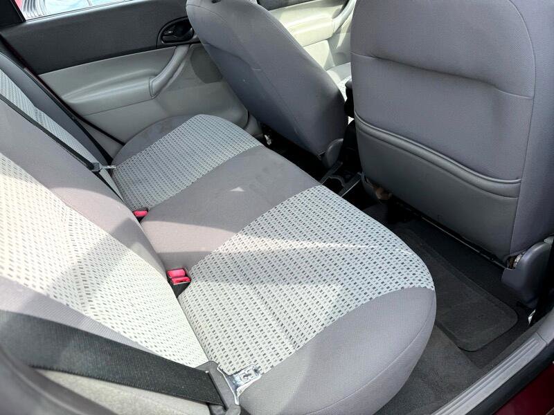 Used 2006 Ford Focus SES image 20