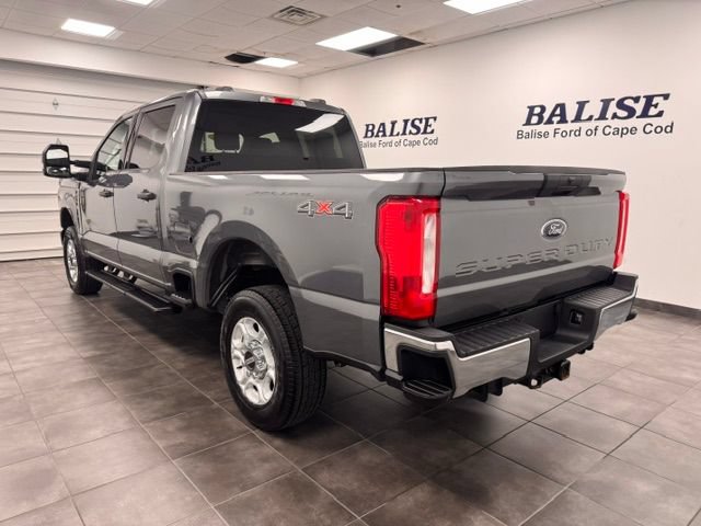 Used 2025 Ford F250 XLT AWD/4WD image 5