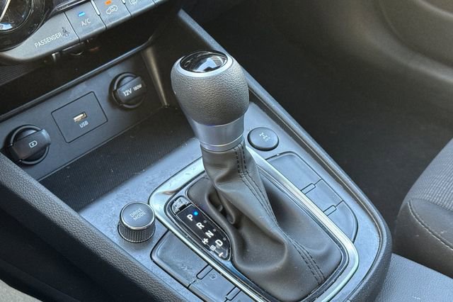 Used 2023 Hyundai Kona SEL image 32