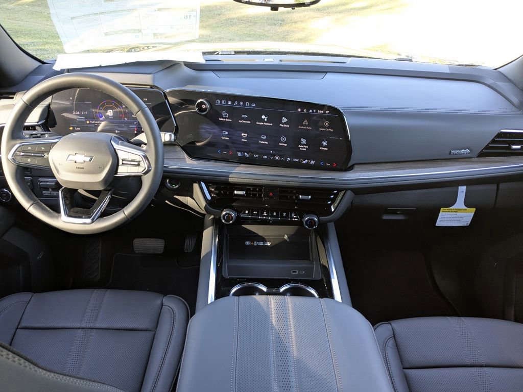 New 2025 Chevrolet Suburban High Country image 15