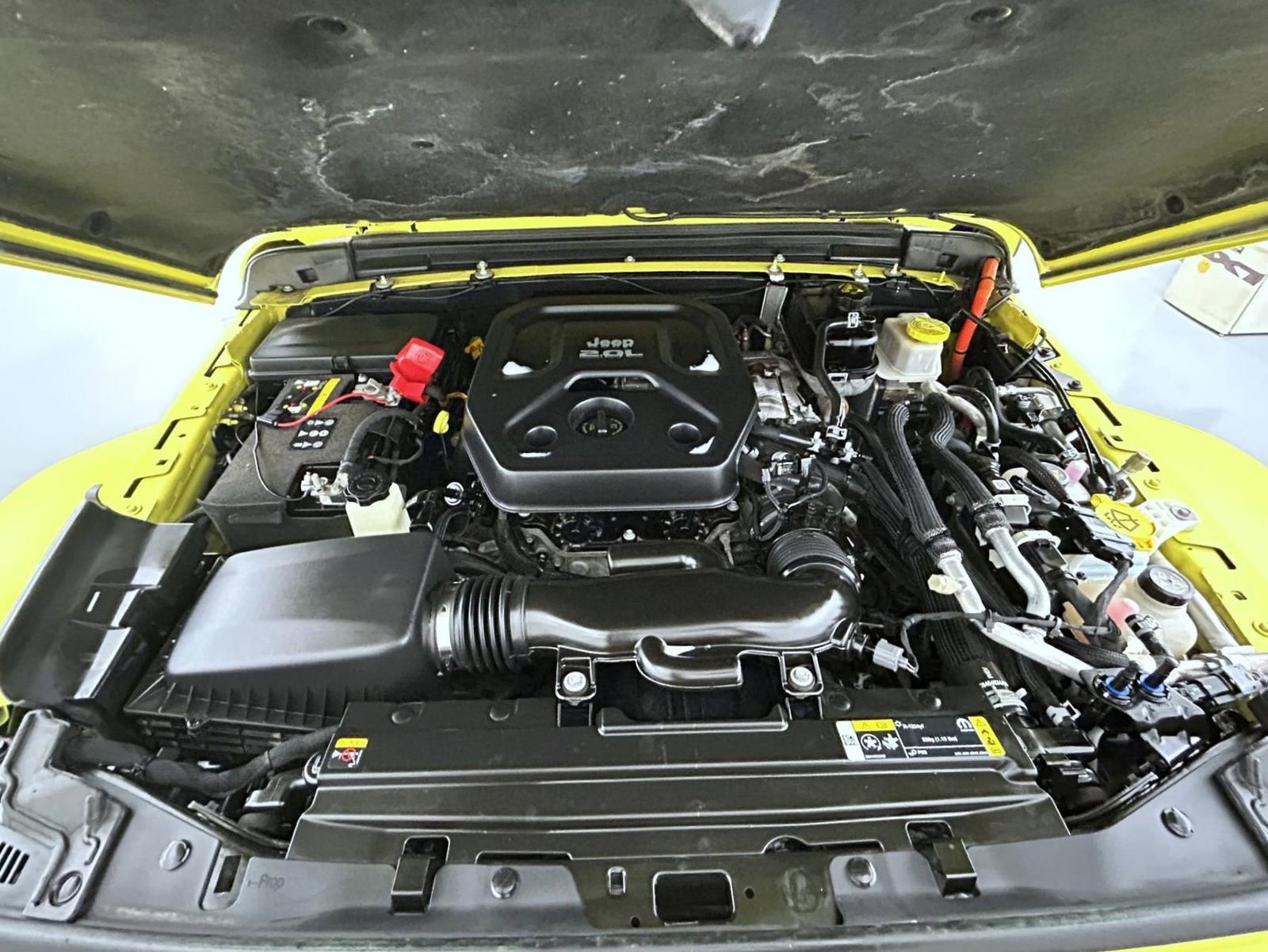 Used 2022 Jeep Wrangler Unlimited Sahara w/ Cold Weather Group image 24