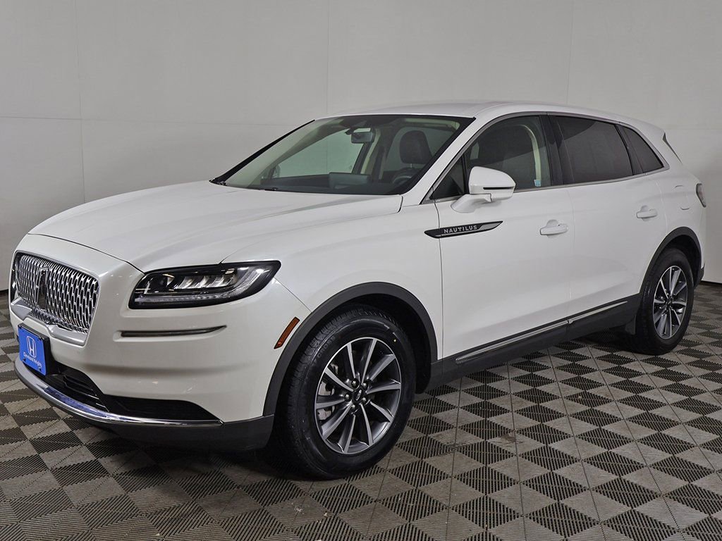 Used 2022 Lincoln Nautilus AWD image 6