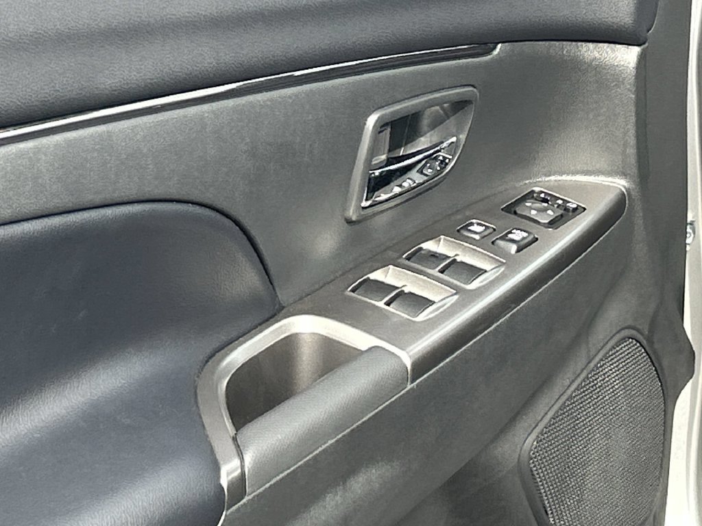 New 2027 Mitsubishi Outlander Sport SE FWD image 17
