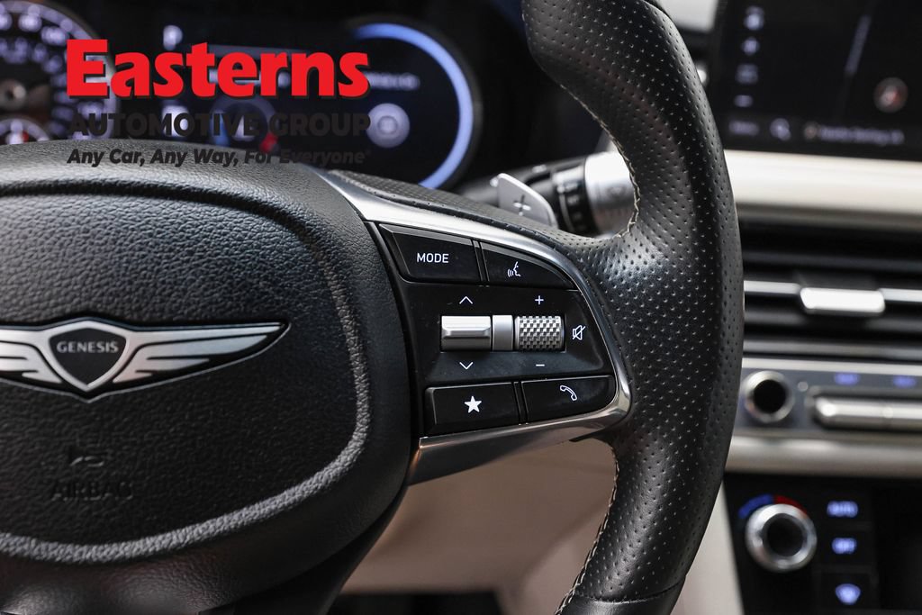 Used 2025 Genesis G70 2.5T RWD image 16