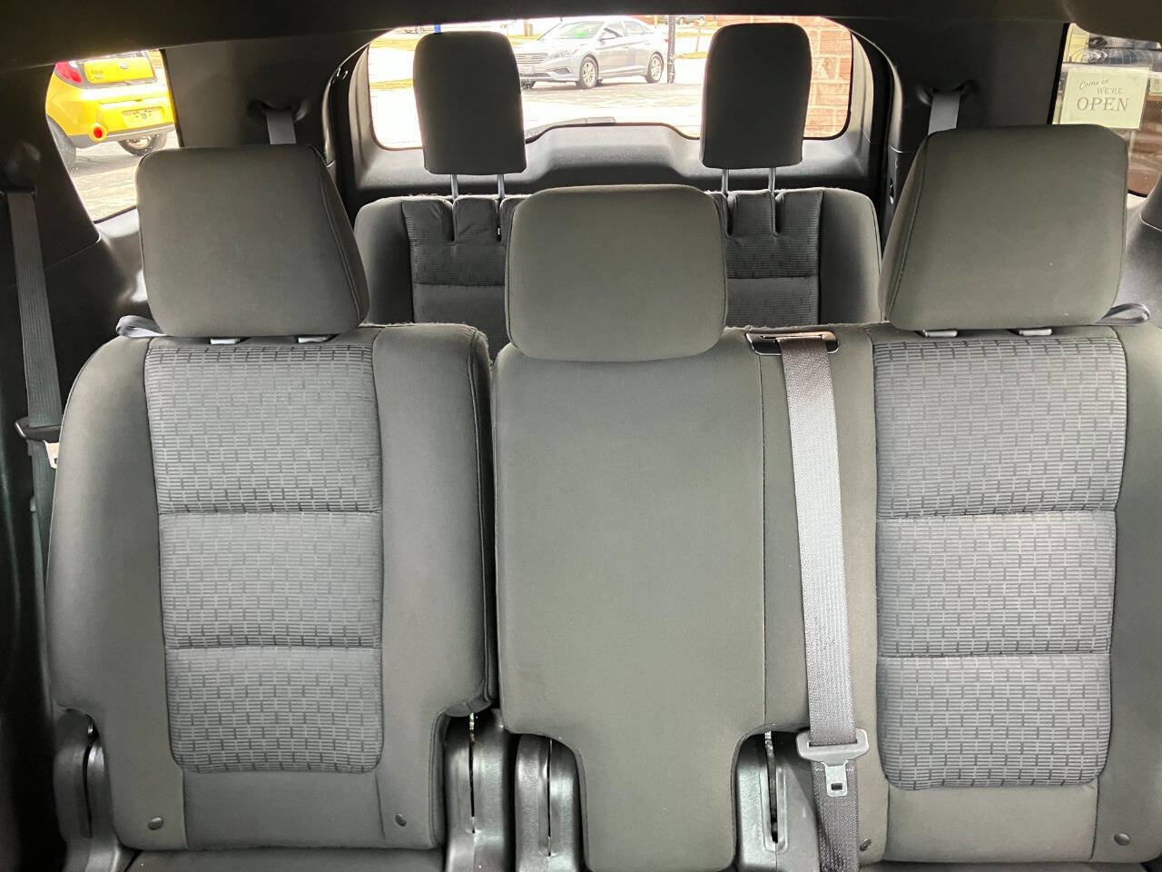 Used 2015 Ford Explorer XLT AWD/4WD image 21