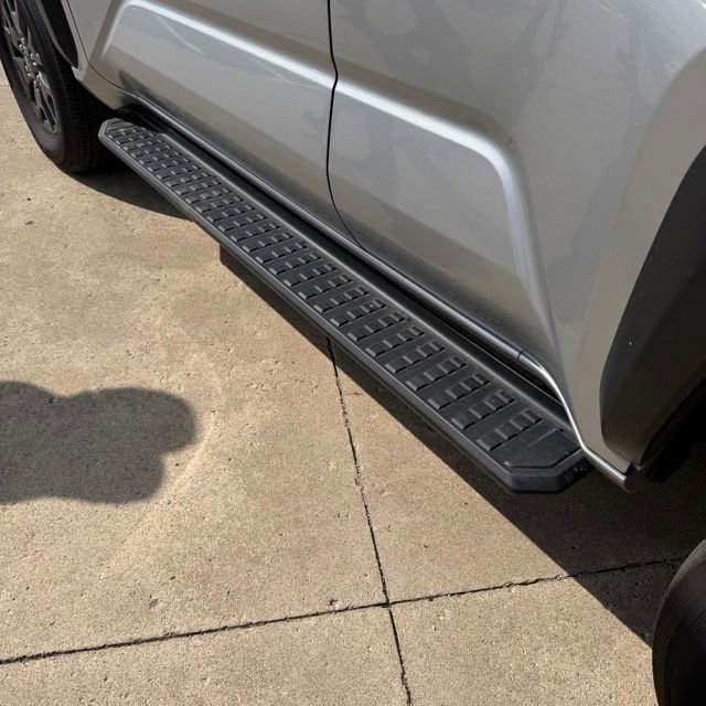 Used 2025 Toyota 4Runner SR5 AWD/4WD image 15